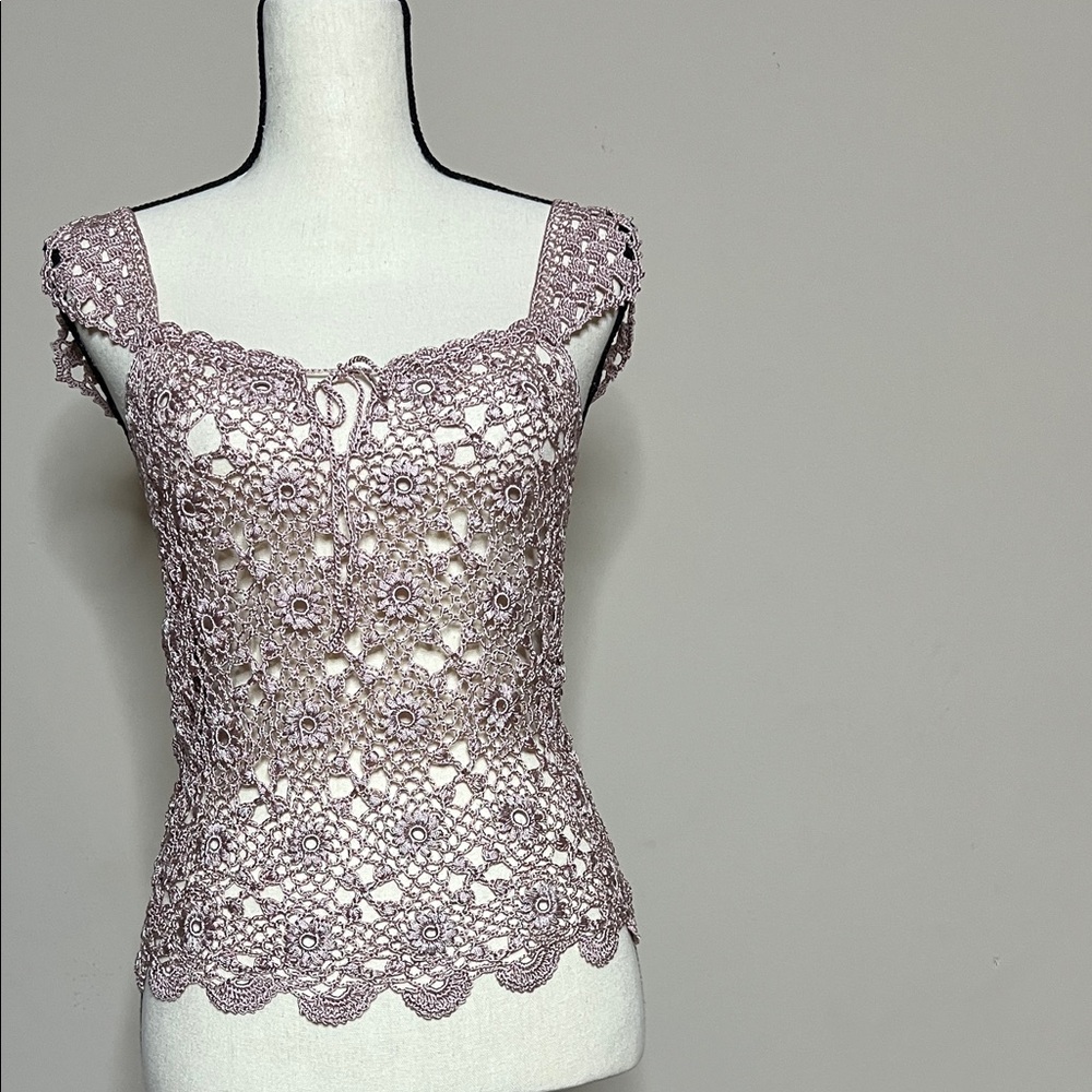 🌸🩷The Limited Crochet Lace Blouse in Light Purple - Picture 5 of 15